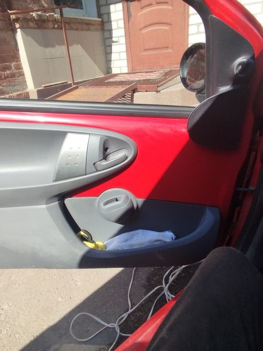 Продам Citroen c1