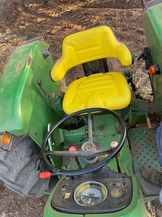 Trator Jonh Deere 1850