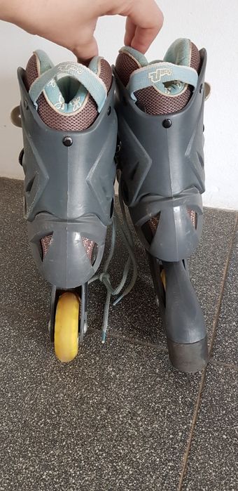 Роликовые коньки Decathlon р.37(23,5см)