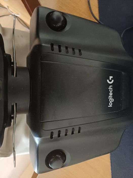 Игровой руль Logitech g29 + педали (ps ps4 ps5)