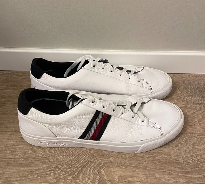 Oryginalne skórzane sneakersy Tommy Hilfiger