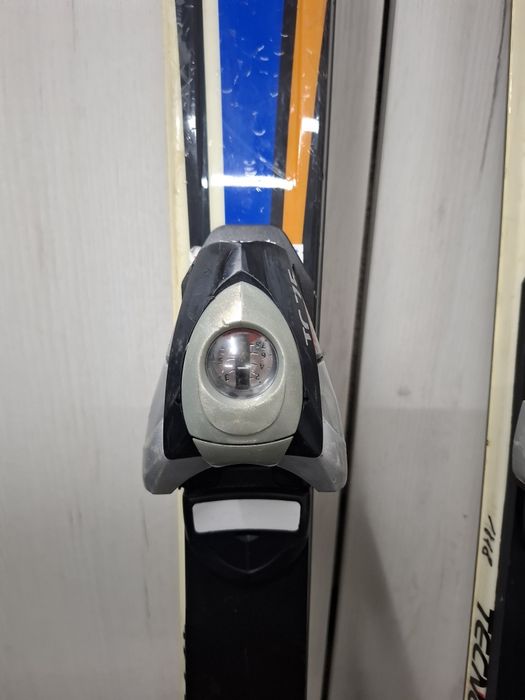 Juniorskie narty zjazdowe dlugosc 140cm