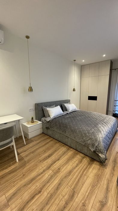 Здаються апартаменти в центрі Шаяна