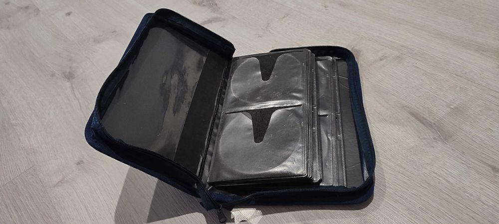 Etui do płyt CD na suwak