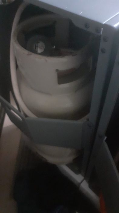 Vendo 2 aquecedores portáteis, a gás