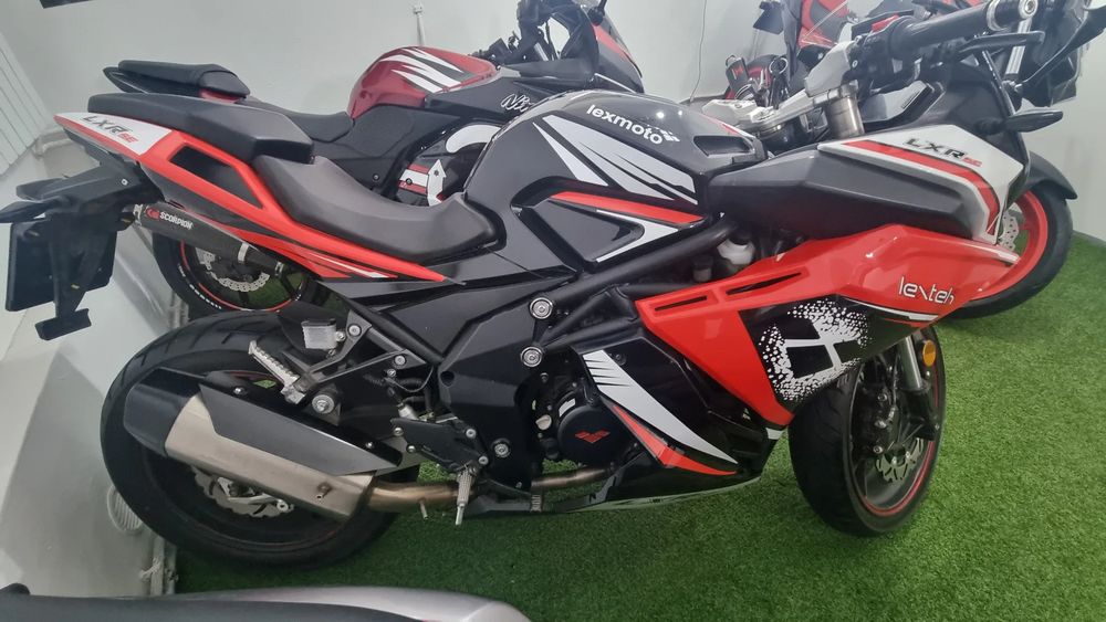 alt
