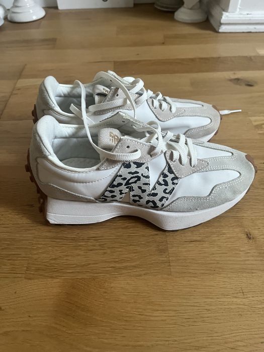 New Balance sneakersy model 327