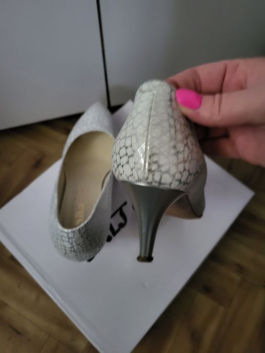 Buty damskie- szpilki