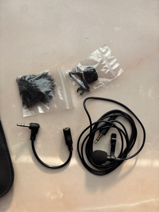 Przewodowy mikrofon krawatowy 1,5m AriMic