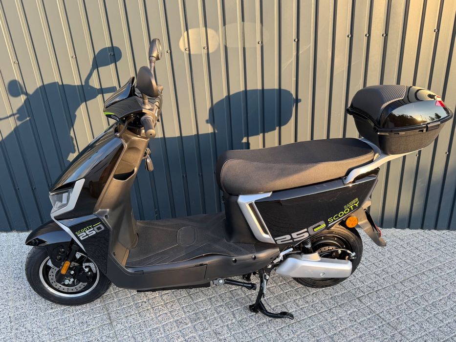 Scooter Elétrica Demop Raider Scooty 72V20Ah - NOVA