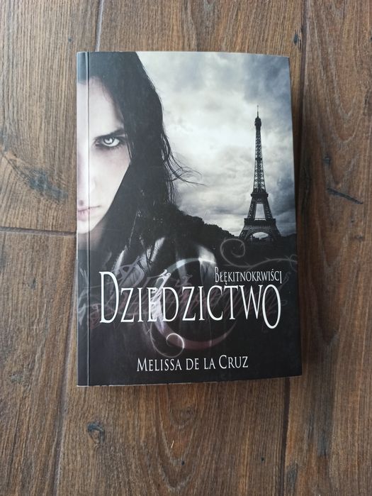 Książka Dziedzictwo tom 4 Błękitnokrwiści