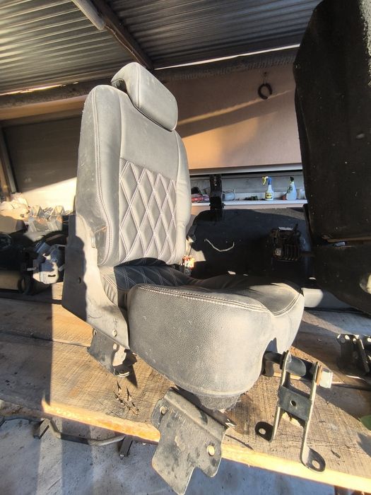 Land Rover Defender Puma (negociável)