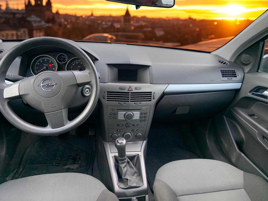 Оренда авто Opel Astra  ВИГІДНО