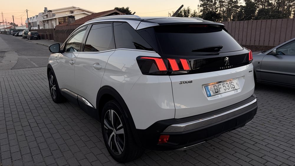 Peugeot 3008 1.6 Hdi GtLine — photo 3