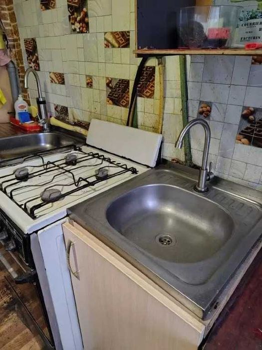 Кімната в квартирі Князя Володимира Великого Балкон 3 сусіда Терміново