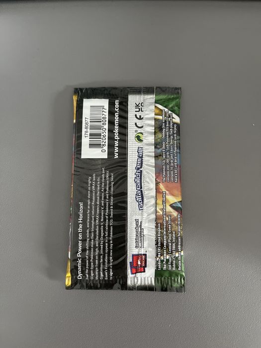 Evolving skies booster pack