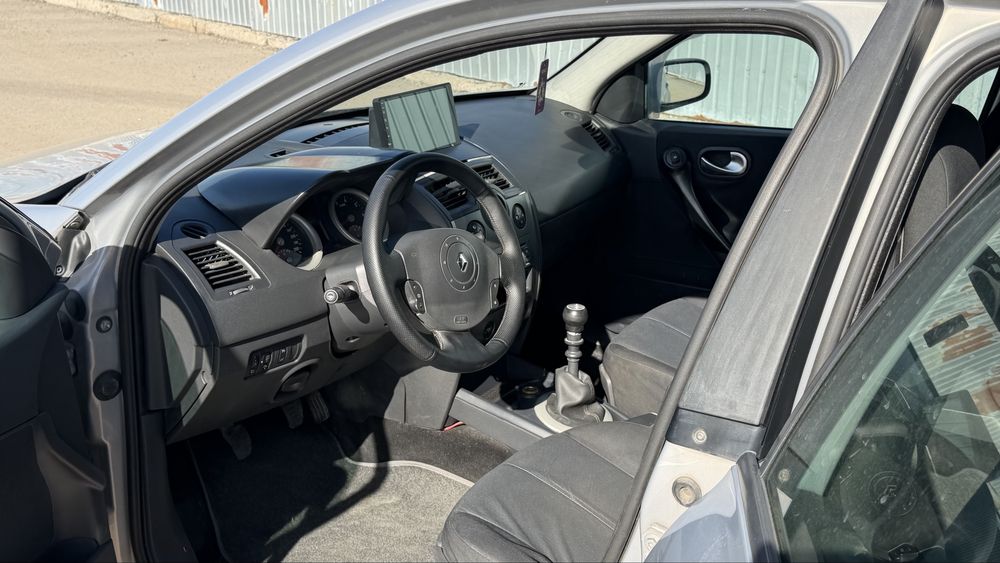 Renault Megane 1.9tdi 6cт