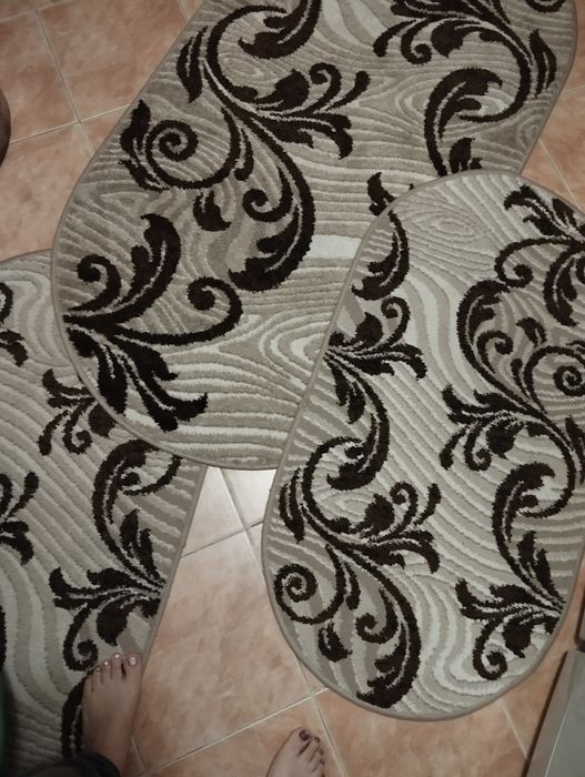 Килим приліжковий