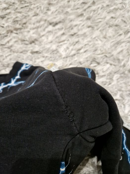 Czarna bluza męska z piorunami błyskawice 98% bawełna Pull&Bear