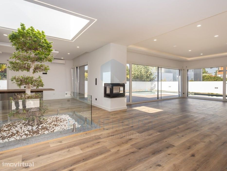 Moradia Terrea Isolada de Prestigio na Quinta do Conde