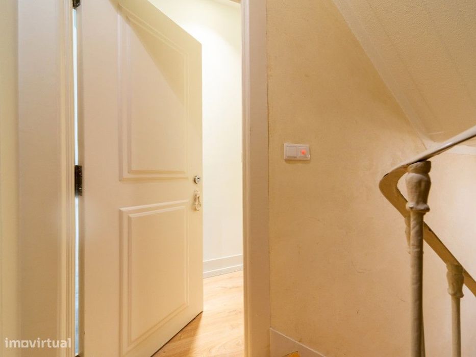 Apartamento T4 na Rua do Telhal