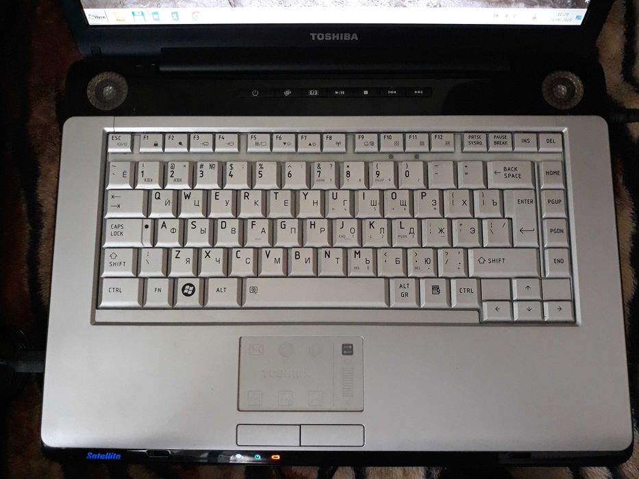 Ноутбук TOSHIBA Satellite A-200-23J