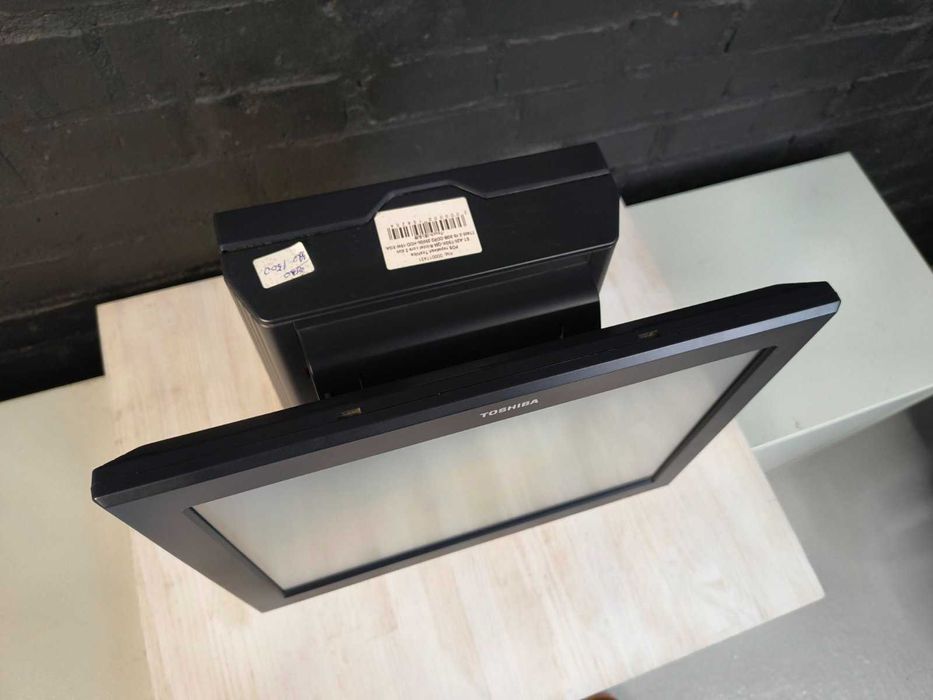 В кількості 15 шт. POS термінал Toshiba ST-A20-T5GK-QM-R