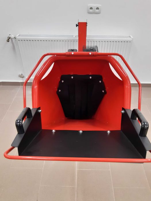 Rozdrabniacz bębnowy do gałęzi CEDRUS RB02 Loncin 6,5 KM 10 cm RATY 0%