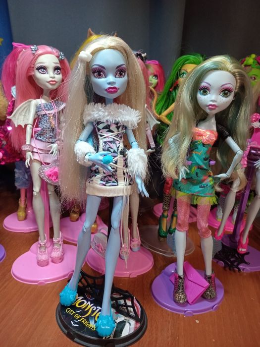 Большой ассортимент Монстр Хай