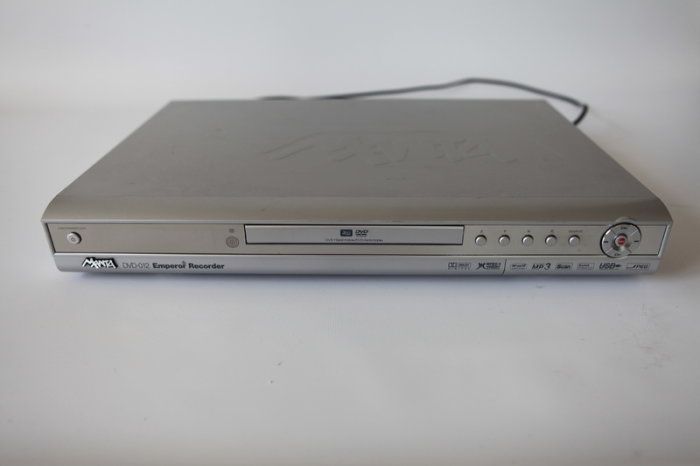 Odtwarzacz DVD Manta srebrny części