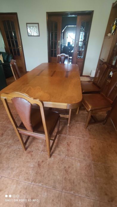 Mesa de Sala c/ Cadeiras64738822521985121