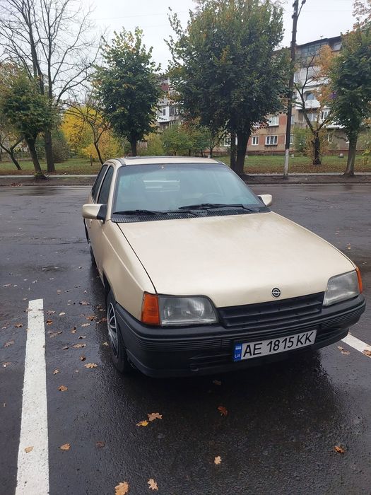 Opel Kadett 1.3 Gaz - Benz