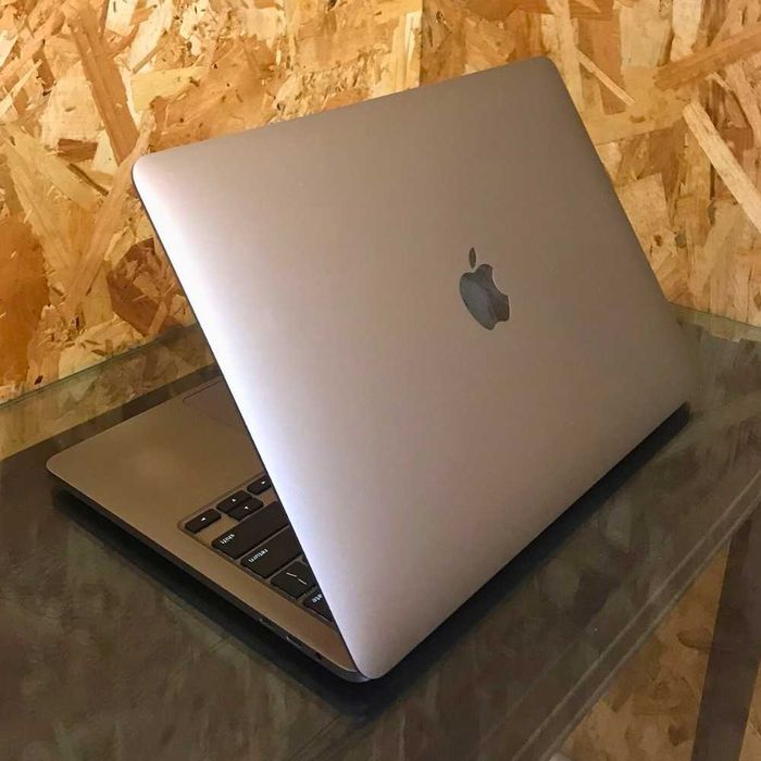 MacBook Pro 13, Processador i5, 500GB SSD, 16GB RAM, GARANTIA