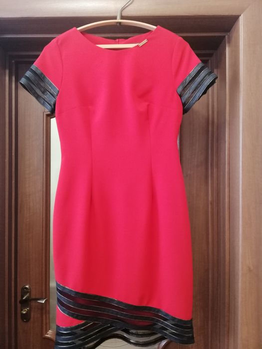 Продам платье 46 размера