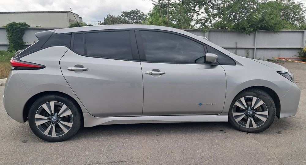 Nissan leaf2 2018
