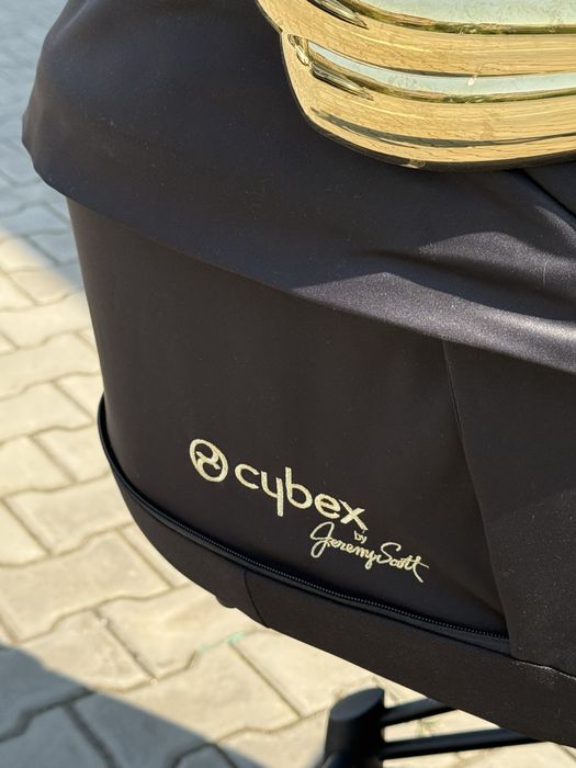 Каляска Cybex e- Priam Jeremy Scott,ездит сама с помощью электродвигателей, премиум класс