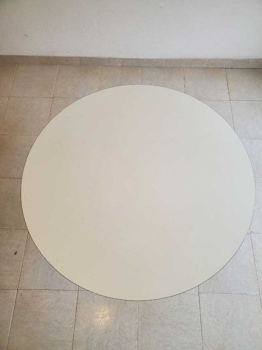 Mesa redonda vintage anos 60/70