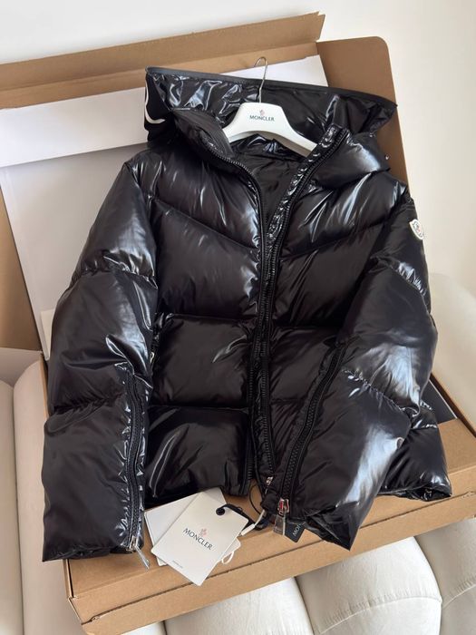 Пуховик Moncler Huppe