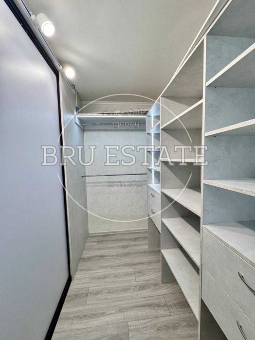 Продам 2к кв-ру з новим ремонтом Дарниця, Дніпровський р-н