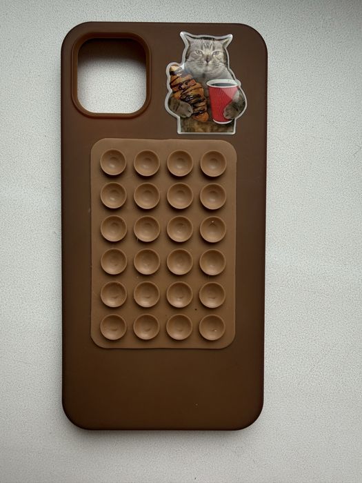 4 чохли на 11 про макс