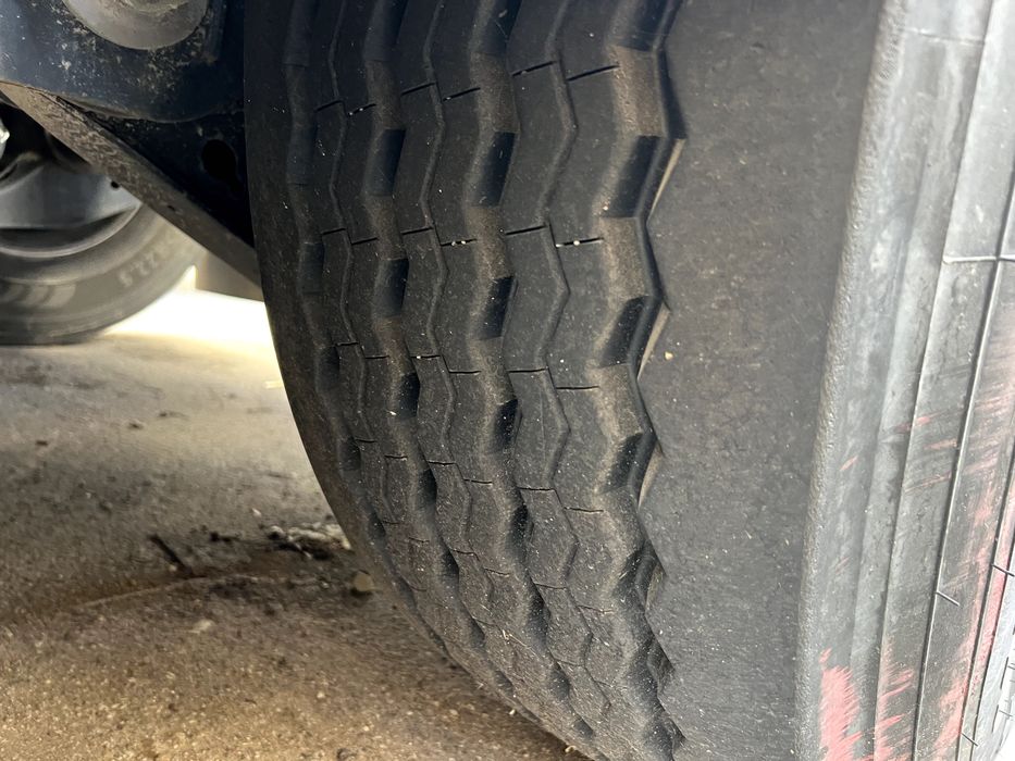 Напівпричіп цистерна ADR/бочка бензовоз/паливна цистерна