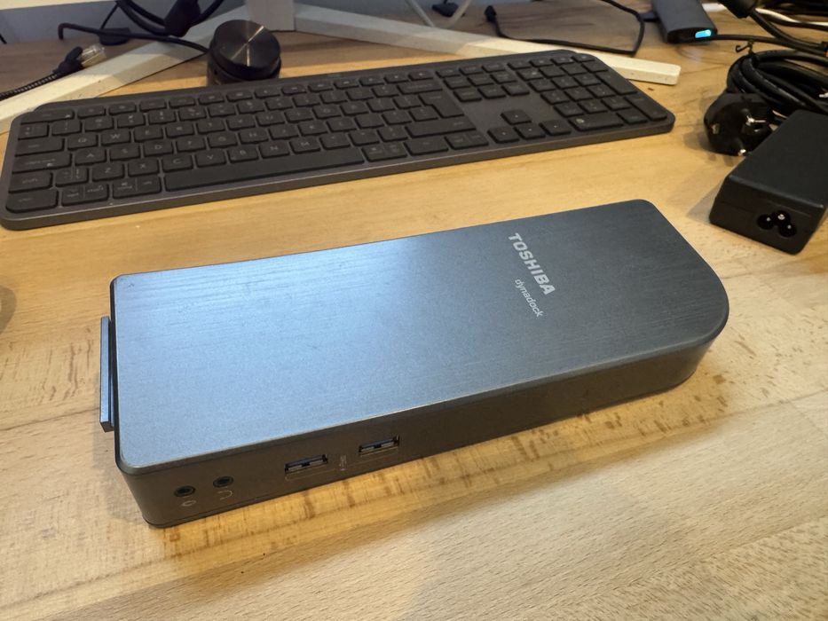 Hub USB 3.0 Toshiba Dynadock U3