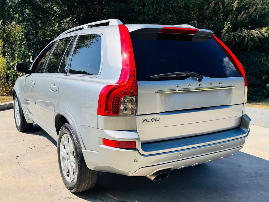 Volvo XC90      2014