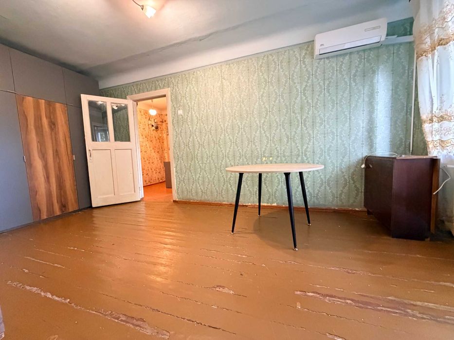 Трикімнатна квартира 56.4 кв.м. в центрі