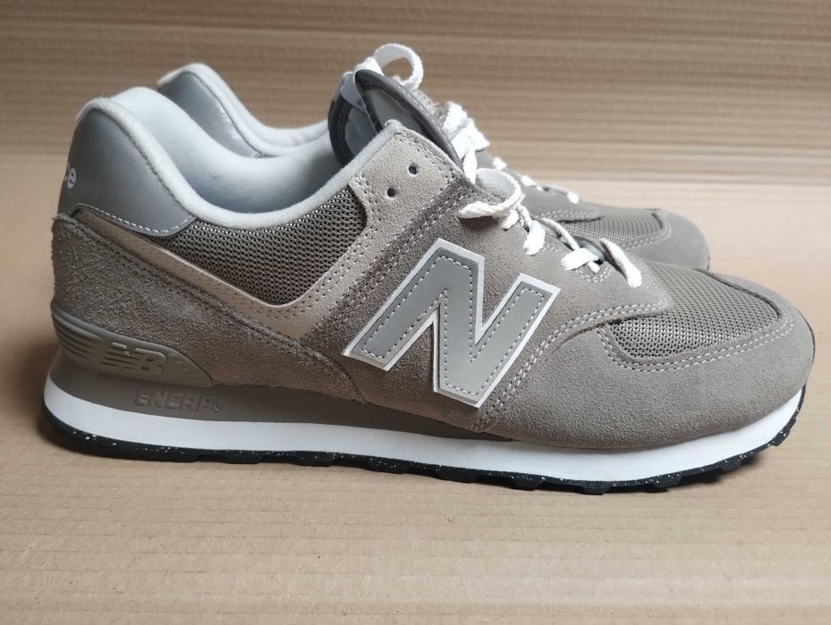 buty sportowe sneakersy 44,5  New balance 574 jak nowe