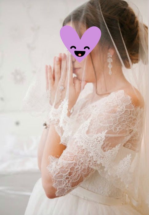 Нежное свадебное платье с кружевным топом