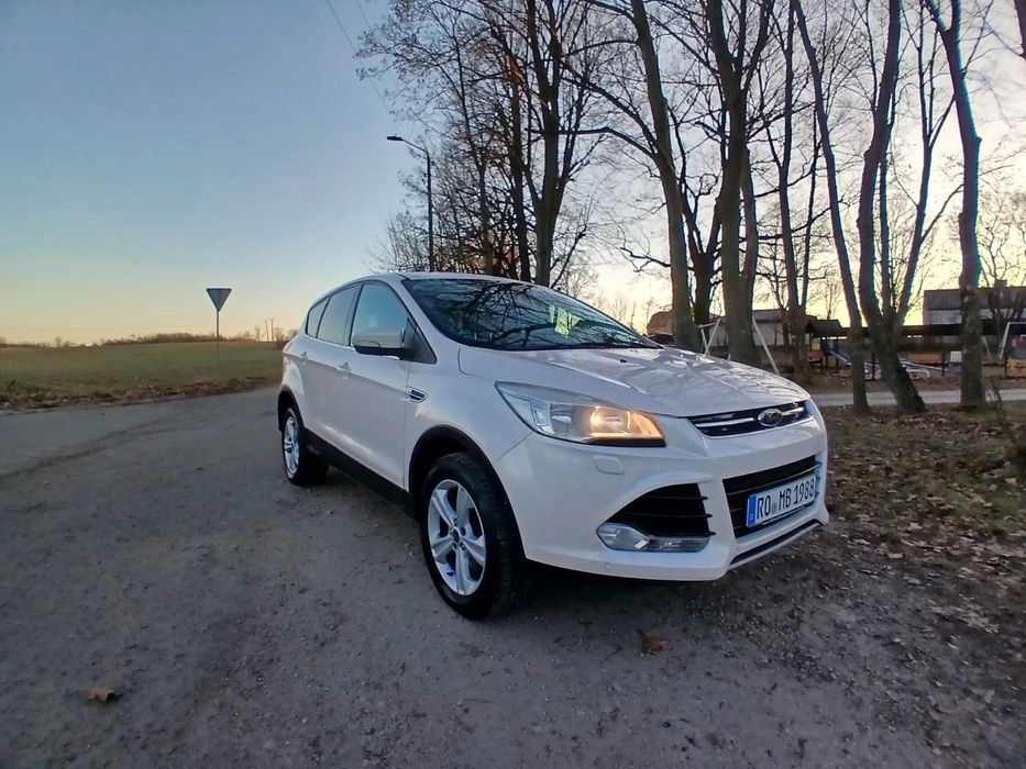 Ford Kuga Ford Kuga 2.0 163km 4WD Titanium skóry tempomat panorama hak serwis
