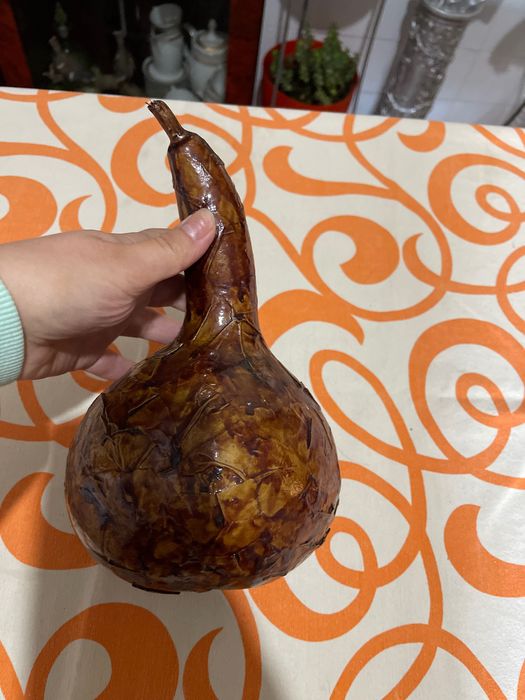 Cabaça pintada em castanho muito bom estado