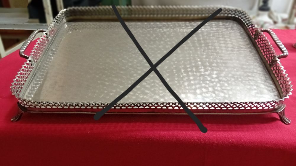 Conjunto de tabuleiro e bules em casquinha