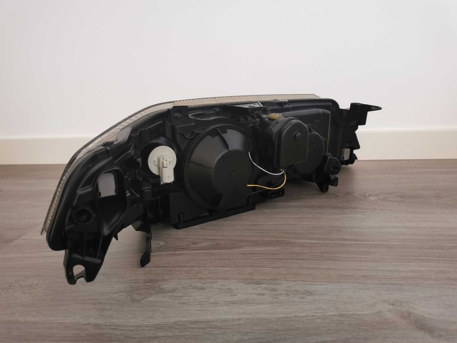Farol Renault Laguna Grandtour 1.9 dci 120 cv 2001/2007